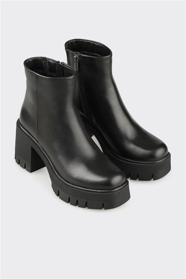 Siyah Deri Kadın Günlük Bot