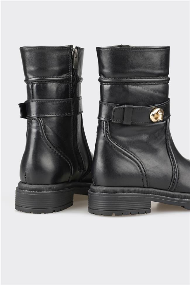 Siyah Deri Kadın Günlük Bot