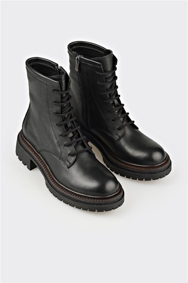 Siyah Deri Kadın Günlük Bot