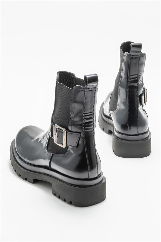 Siyah Deri Kadın Günlük Bot