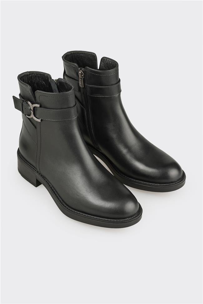 Siyah Deri Kadın Günlük Bot