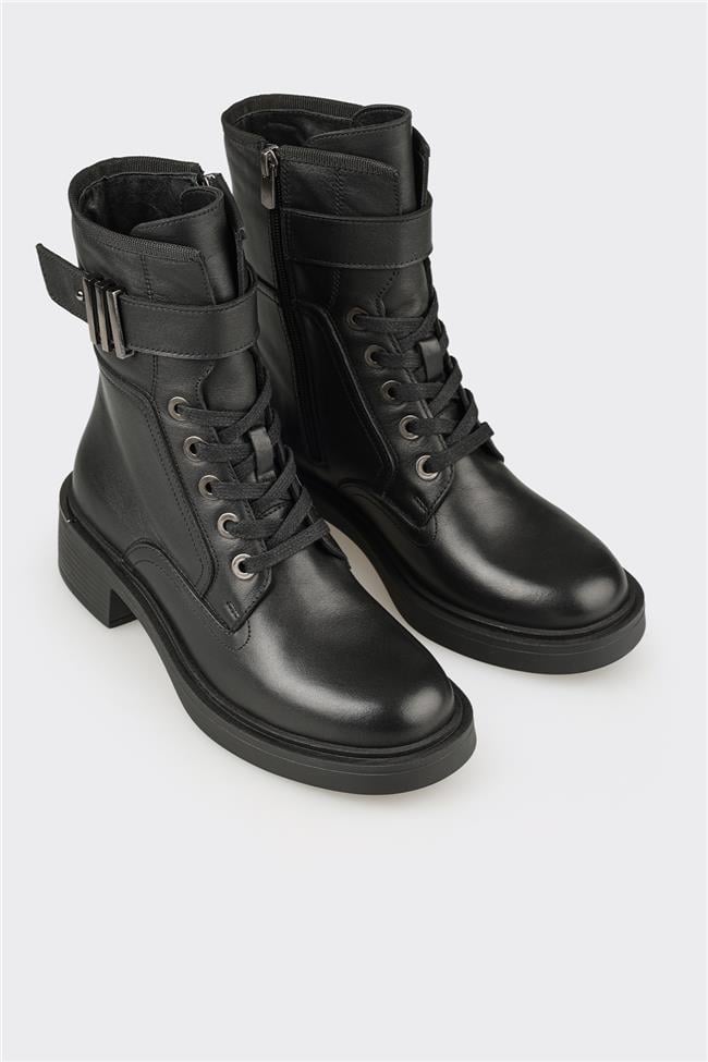 Siyah Deri Kadın Günlük Bot