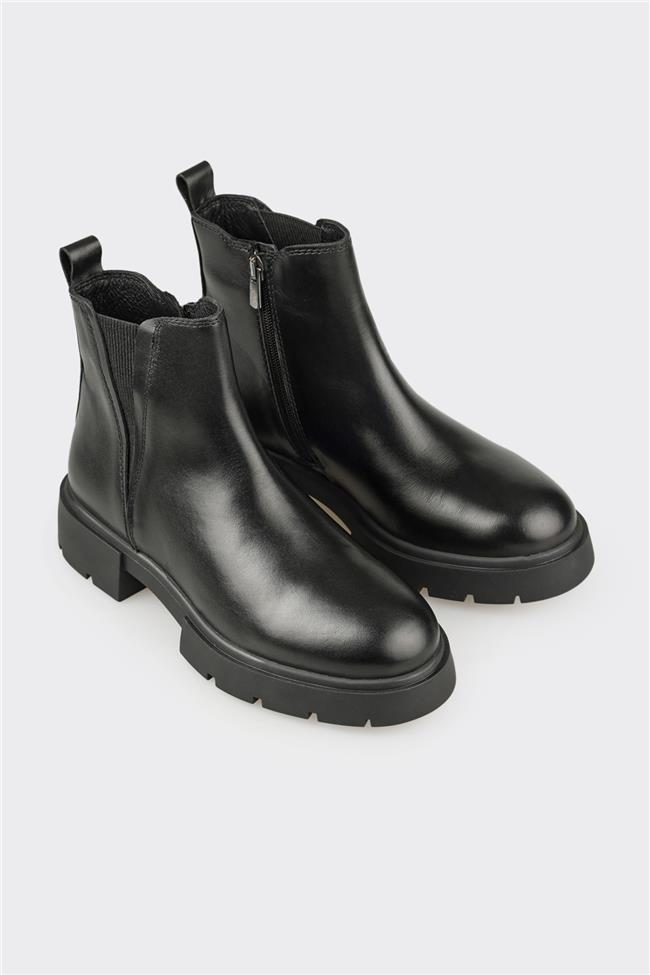Siyah Deri Kadın Günlük Bot