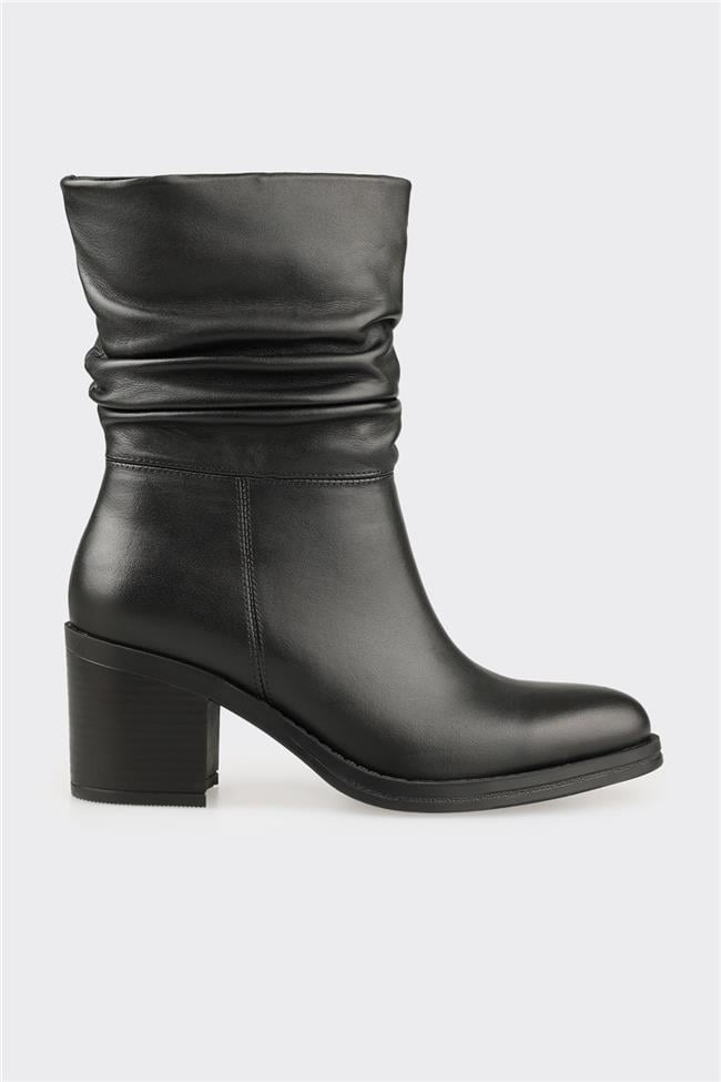 Siyah Deri Kadın Günlük Bot