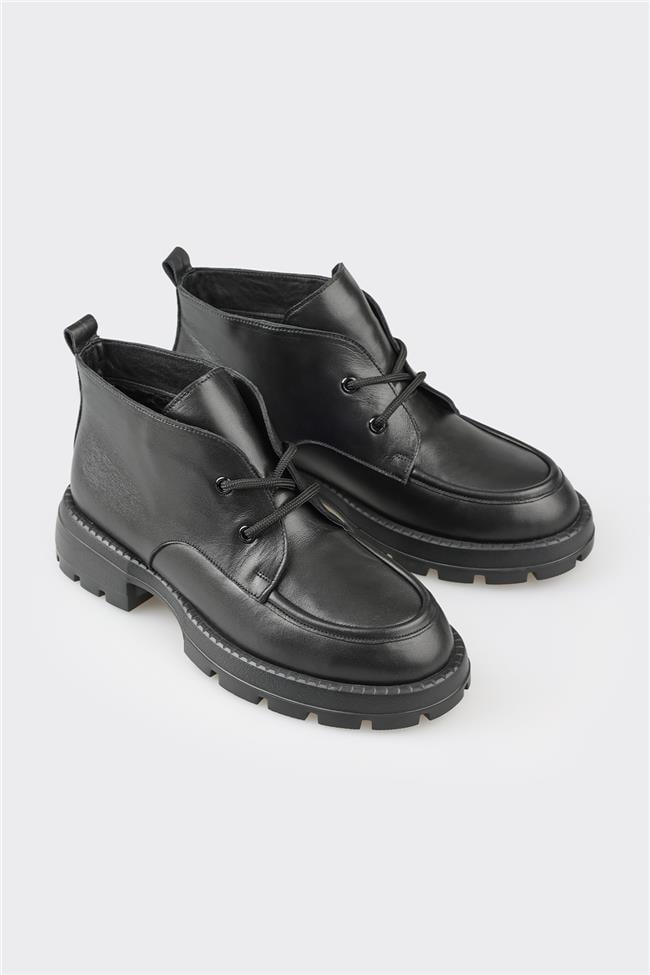 Siyah Deri Kadın Günlük Bot