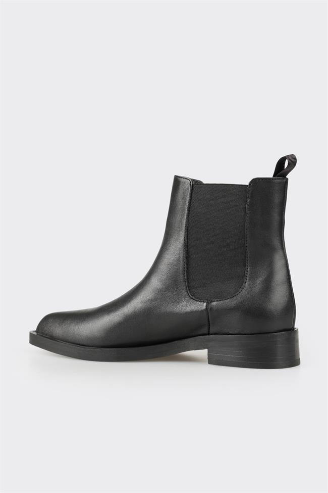 Siyah Deri Kadın Günlük Bot