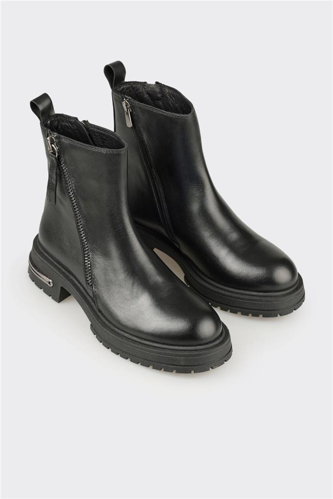 Siyah Deri Kadın Günlük Bot