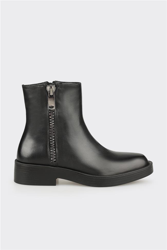 Siyah Deri Kadın Günlük Bot