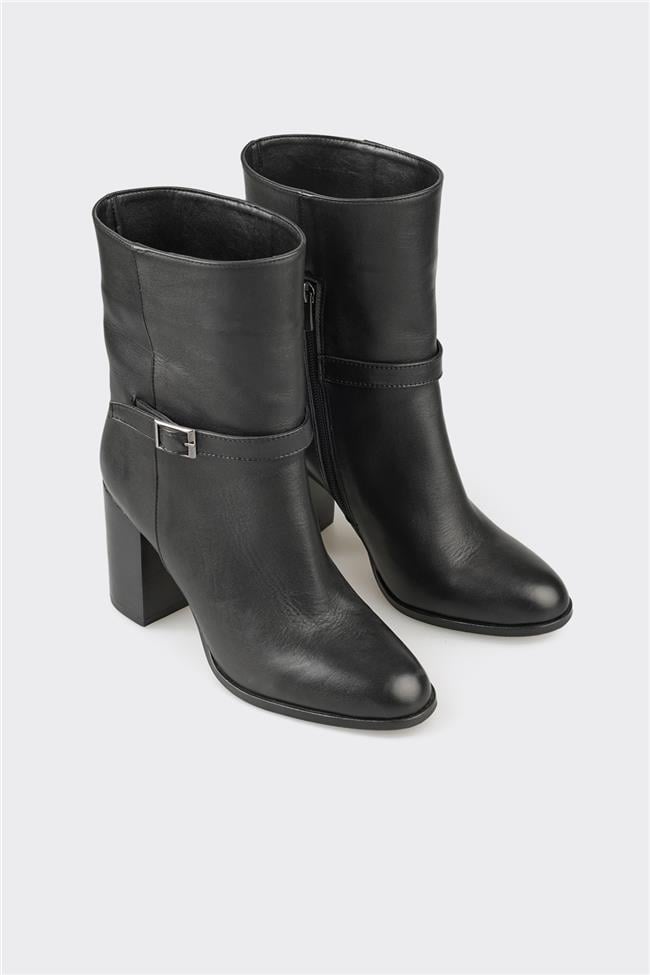 Siyah Deri Kadın Günlük Bot
