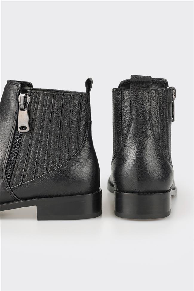 Siyah Deri Kadın Günlük Bot