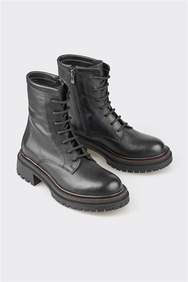 Siyah Deri Kadın Günlük Bot