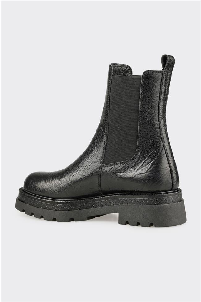 Siyah Deri Kadın Günlük Bot