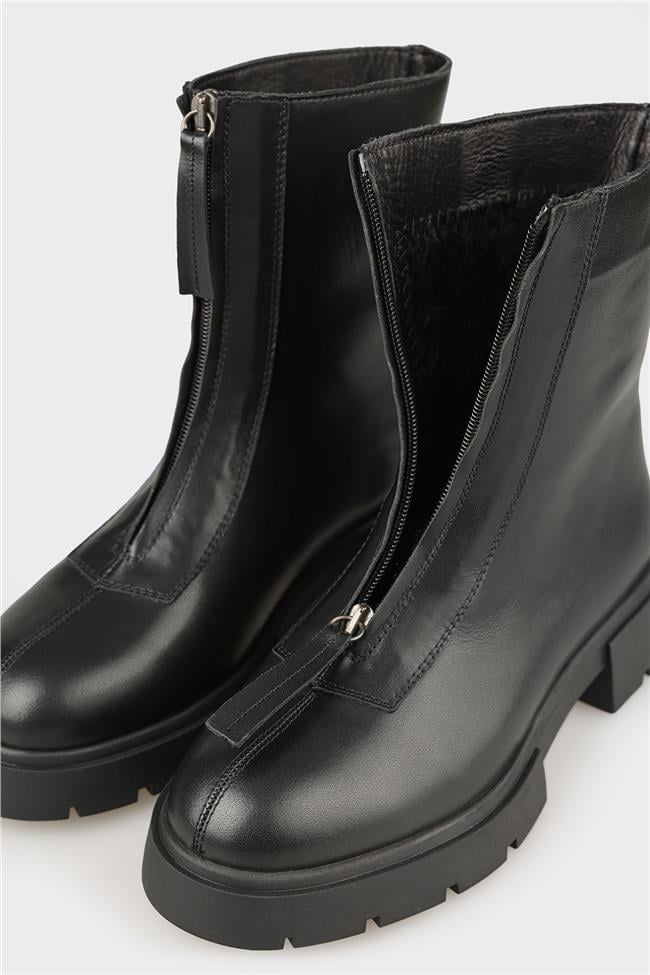 Siyah Deri Kadın Günlük Bot