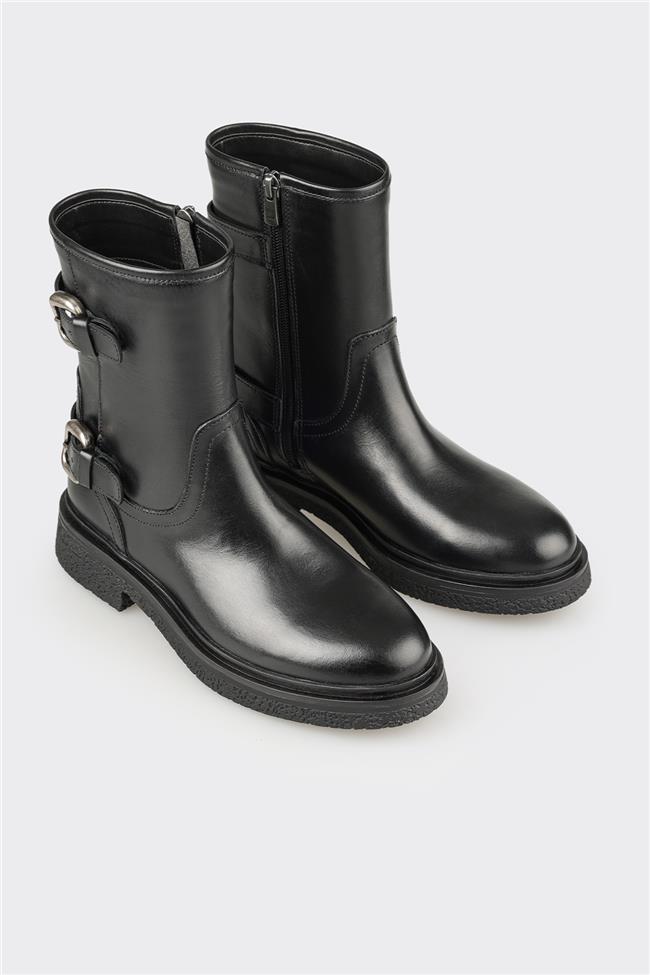 Siyah Deri Kadın Günlük Bot