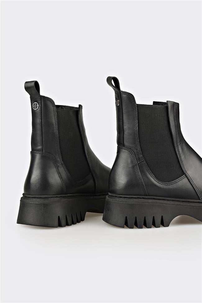 Siyah Deri Kadın Günlük Bot