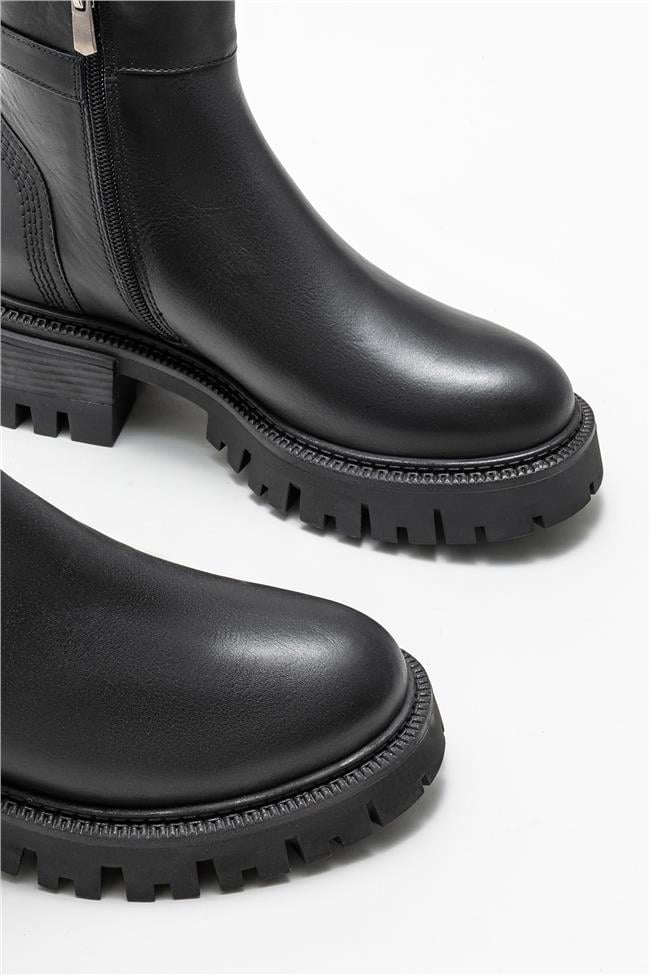 Siyah Deri Kadın Günlük Bot