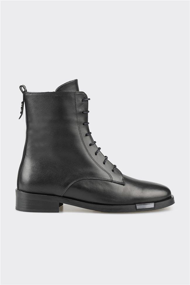 Siyah Deri Kadın Günlük Bot