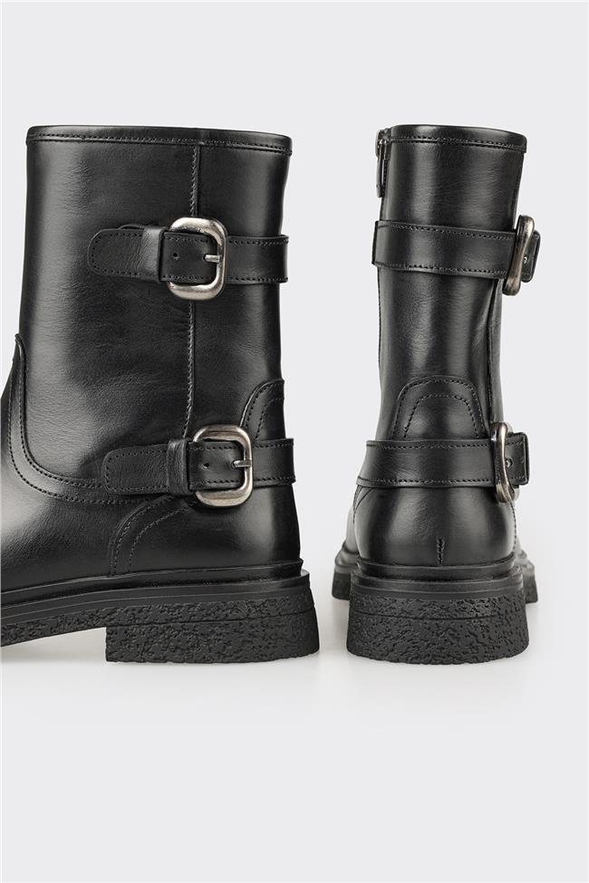 Siyah Deri Kadın Günlük Bot