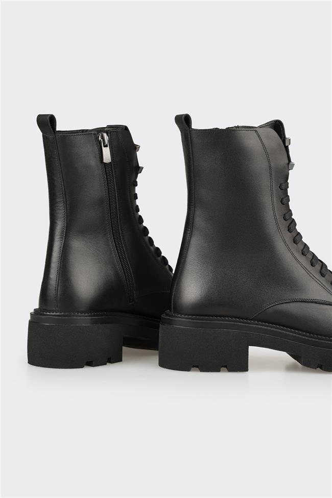 Siyah Deri Kadın Günlük Bot