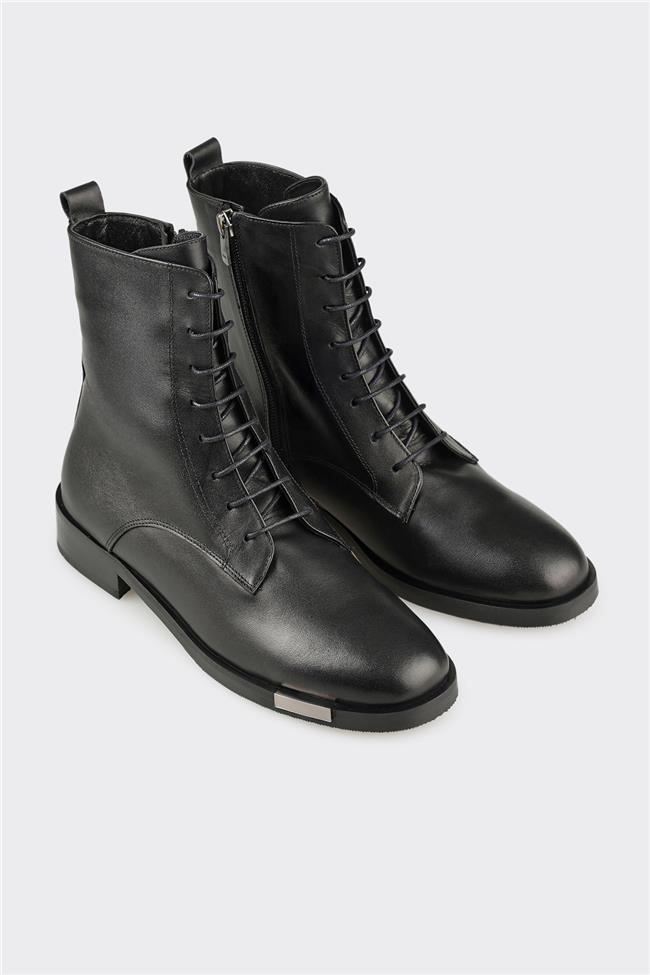 Siyah Deri Kadın Günlük Bot