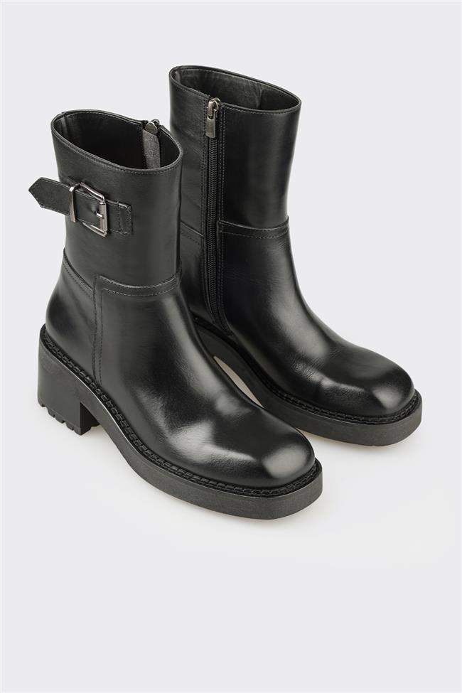 Siyah Deri Kadın Günlük Bot