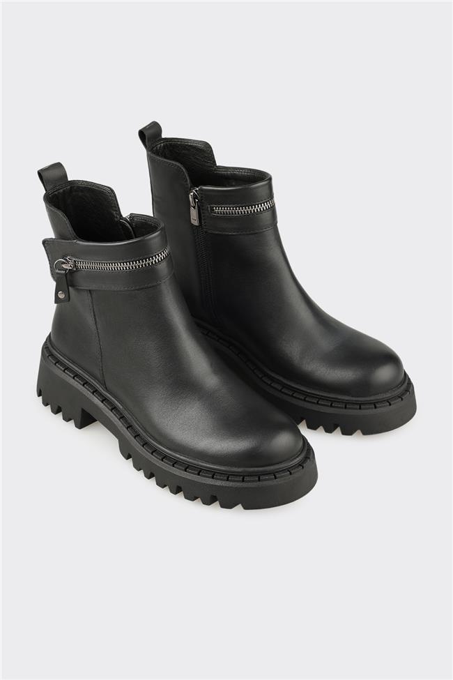 Siyah Deri Kadın Günlük Bot