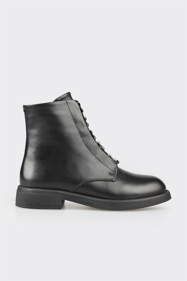 Siyah Deri Kadın Günlük Düz Bot