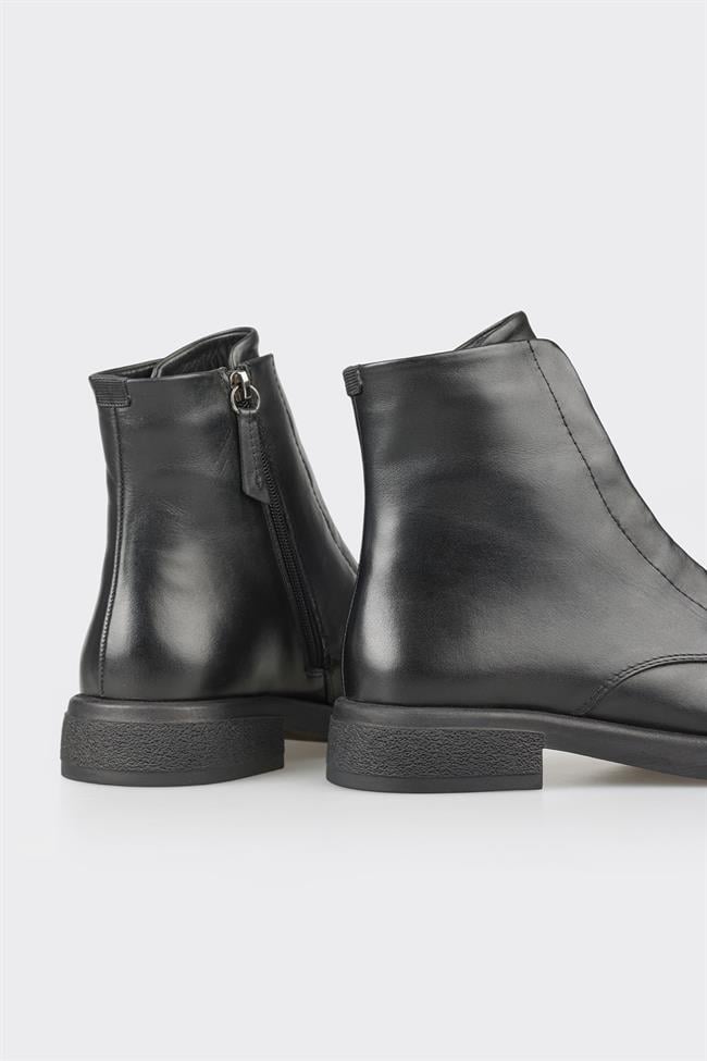 Siyah Deri Kadın Günlük Düz Bot