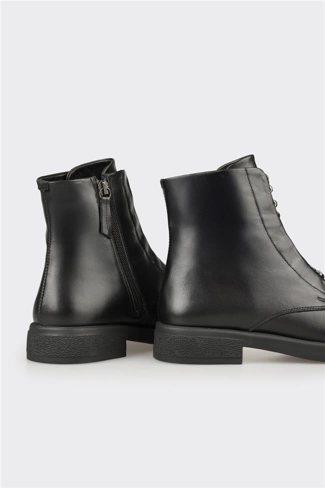 Siyah Deri Kadın Günlük Düz Bot