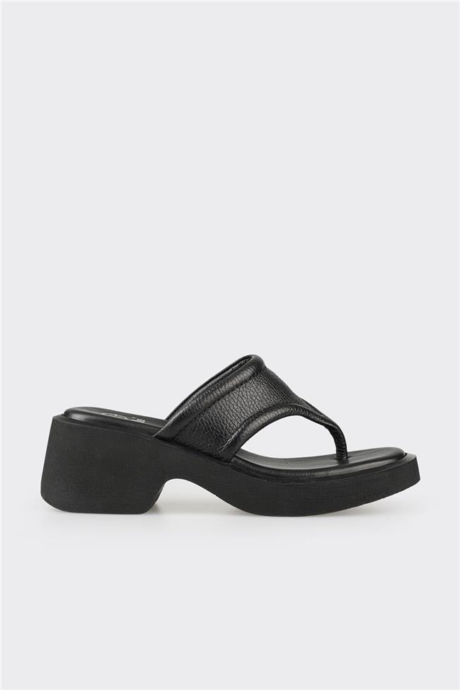 Siyah Deri Kadın Günlük Terlik