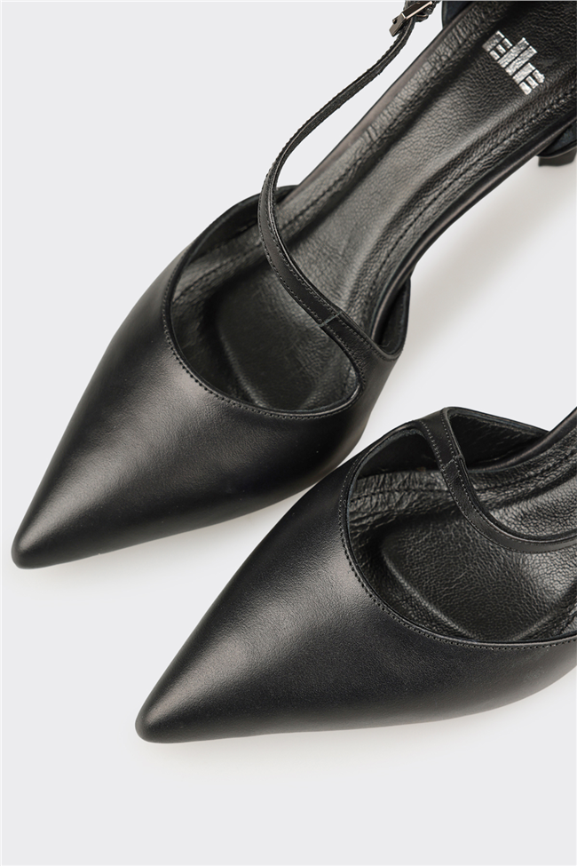 Siyah Deri Kadın Klasik Ayakkabı