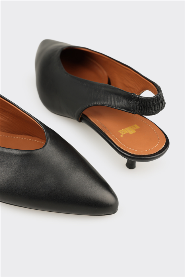 Siyah Deri Kadın Klasik Ayakkabı