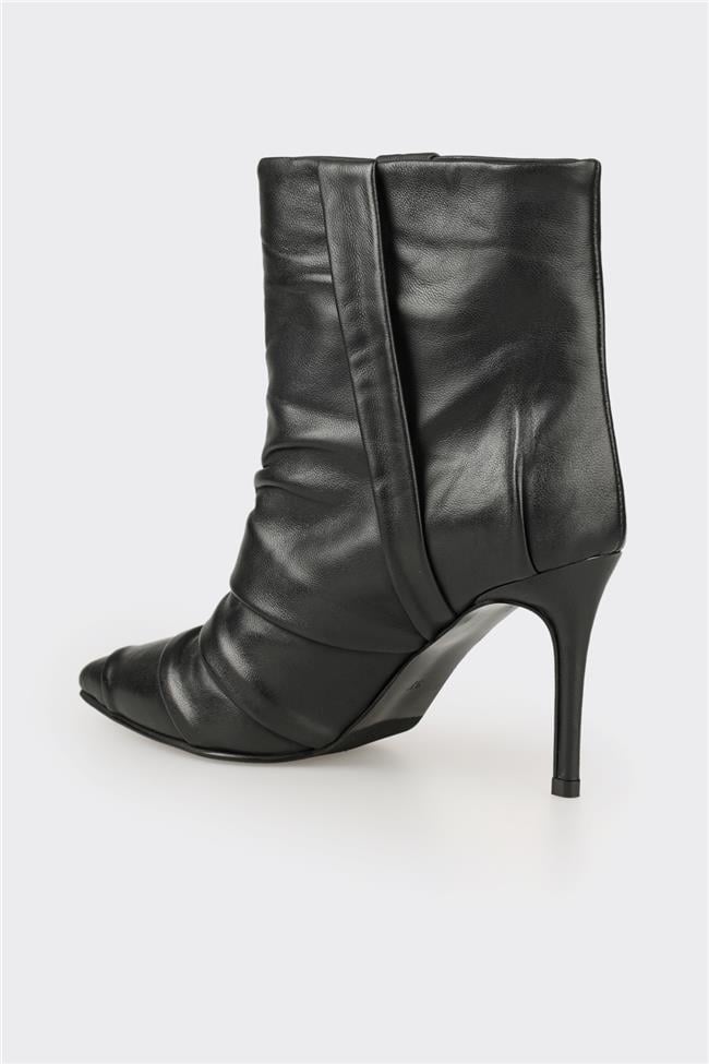 Siyah Deri Kadın Klasik Bot