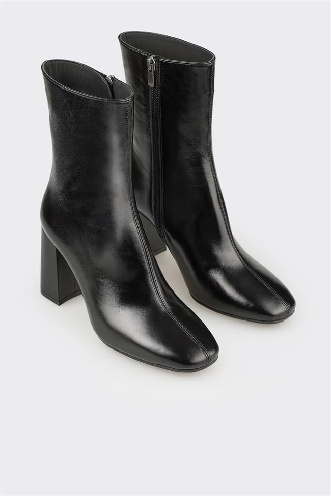 Siyah Deri Kadın Klasik Bot
