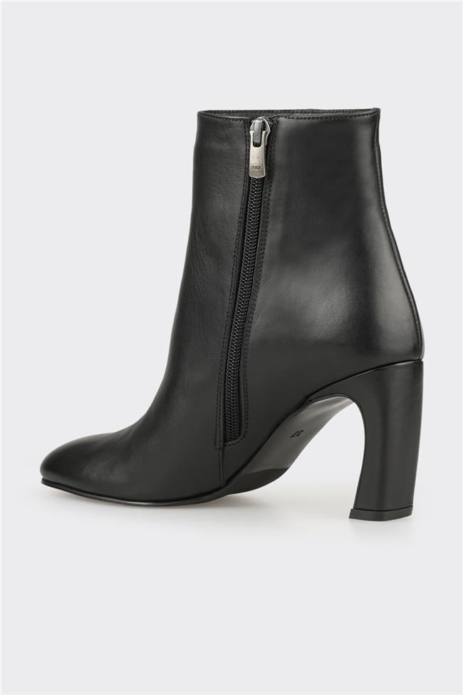 Siyah Deri Kadın Klasik Bot