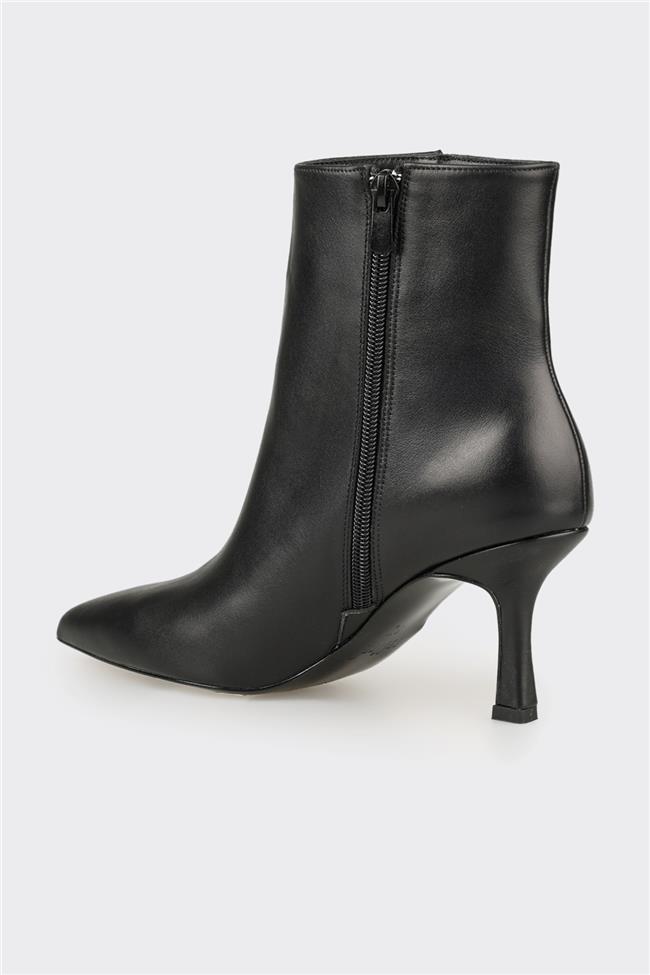 Siyah Deri Kadın Klasik Bot