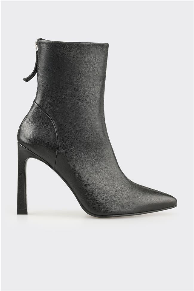 Siyah Deri Kadın Klasik Bot