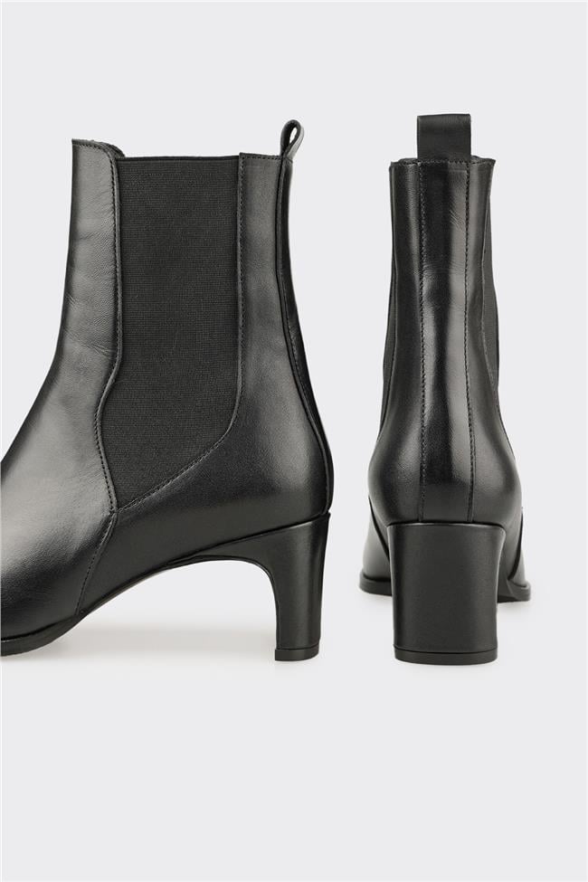 Siyah Deri Kadın Klasik Bot