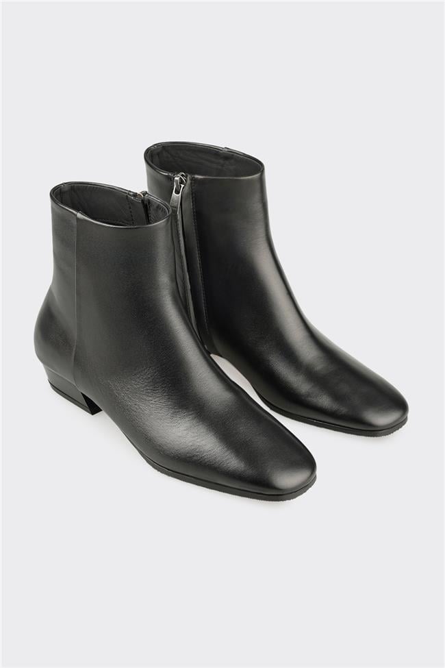 Siyah Deri Kadın Klasik Bot