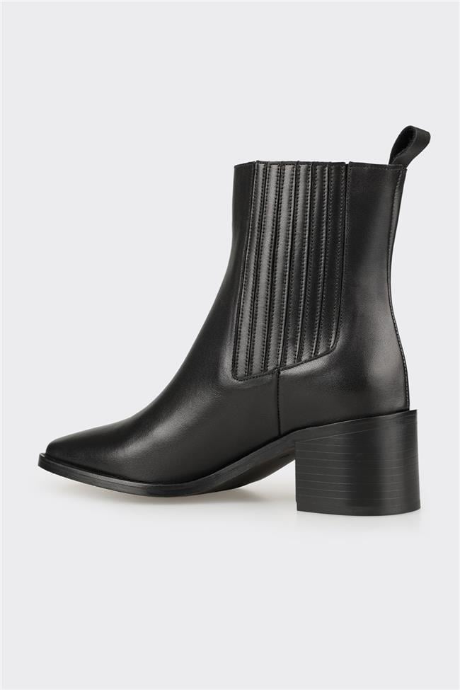 Siyah Deri Kadın Klasik Bot