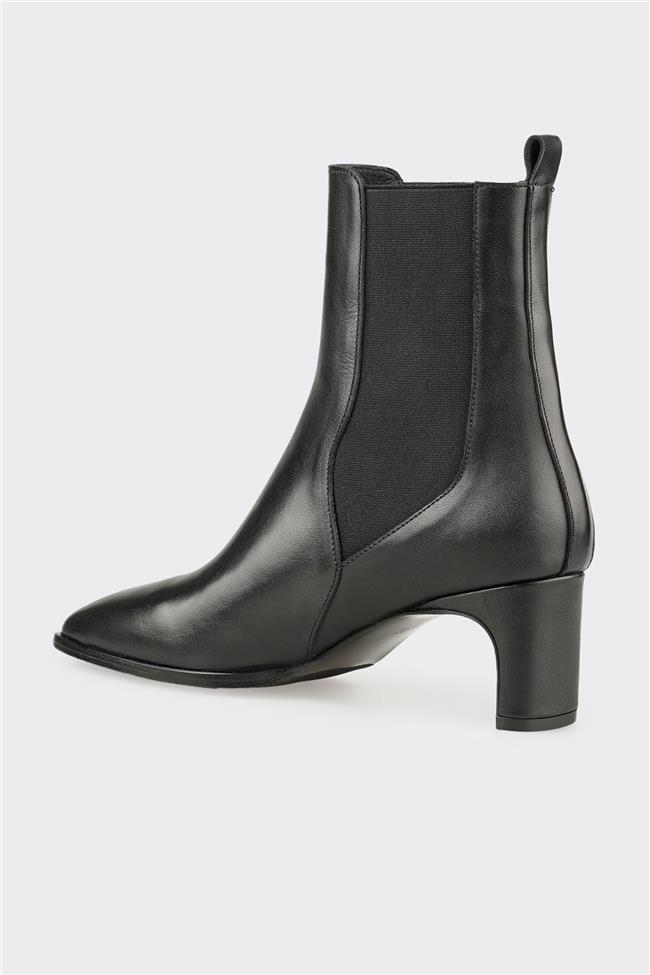 Siyah Deri Kadın Klasik Bot