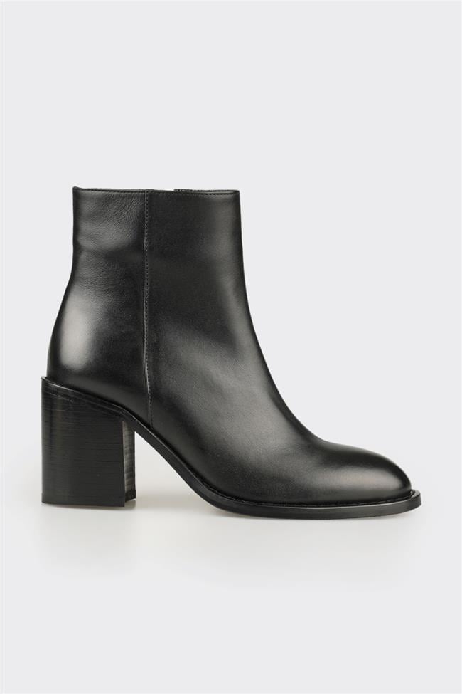 Siyah Deri Kadın Klasik Bot