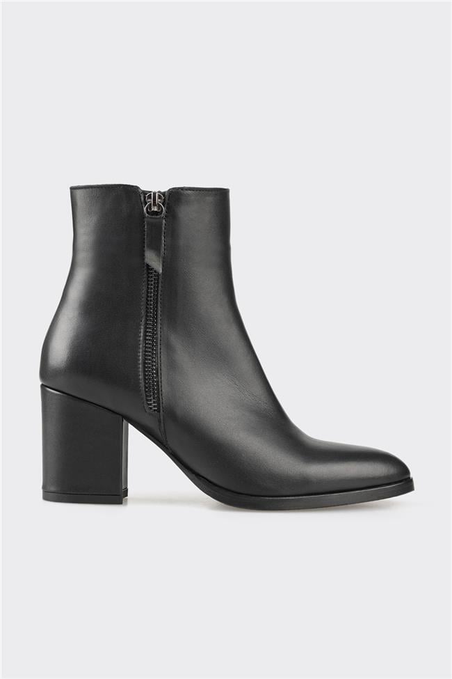 Siyah Deri Kadın Klasik Bot