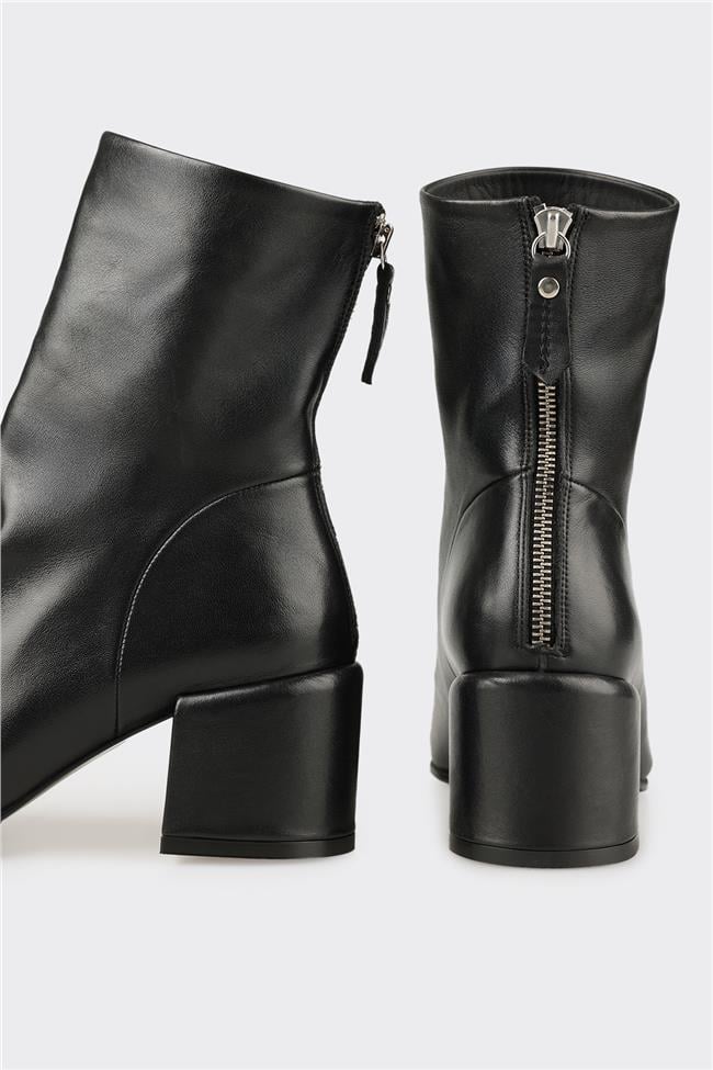 Siyah Deri Kadın Klasik Bot