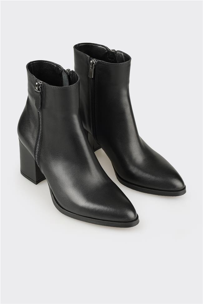 Siyah Deri Kadın Klasik Bot