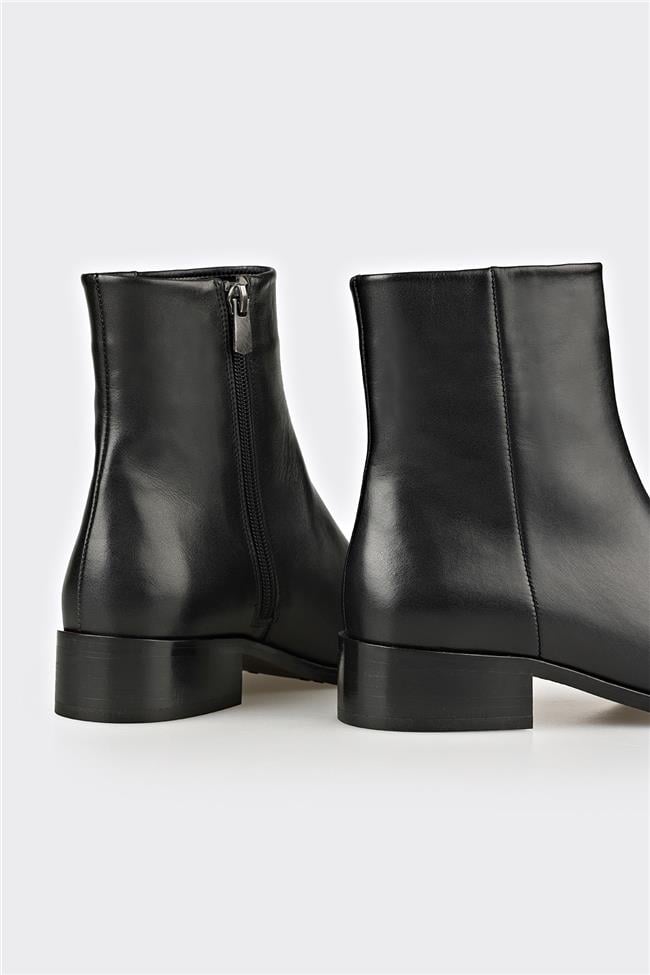 Siyah Deri Kadın Klasik Bot