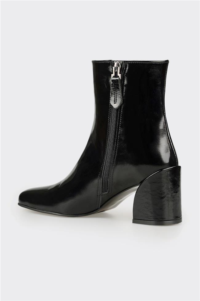 Siyah Deri Kadın Klasik Bot