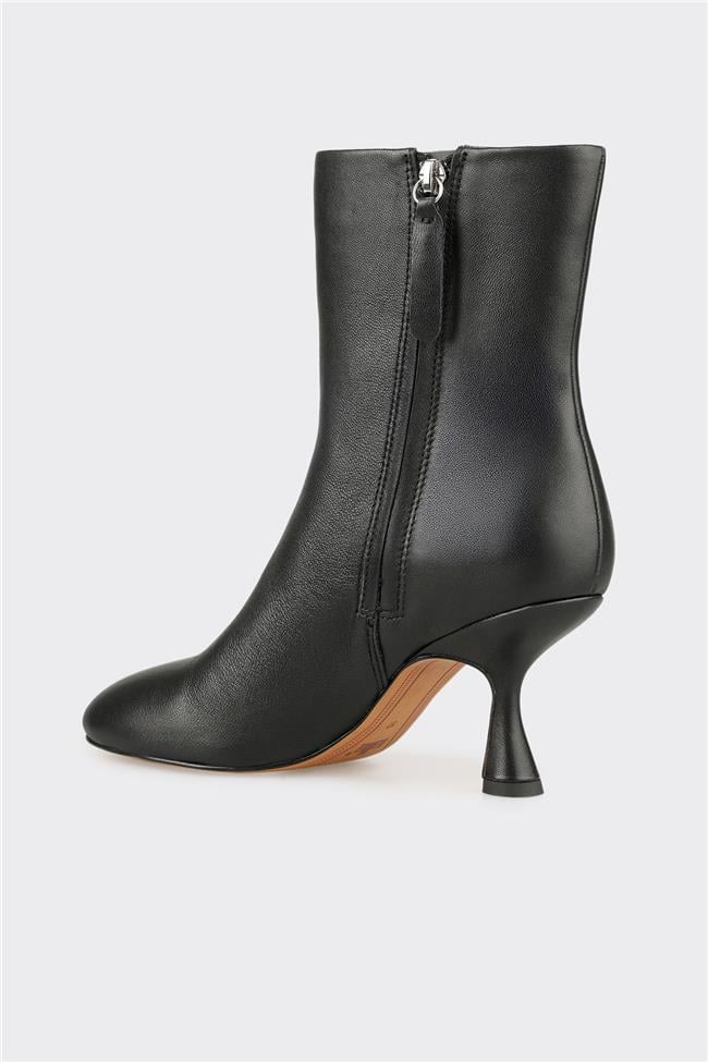 Siyah Deri Kadın Klasik Bot