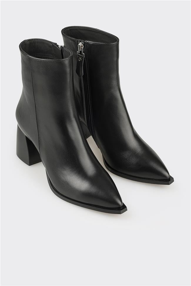 Siyah Deri Kadın Klasik Bot