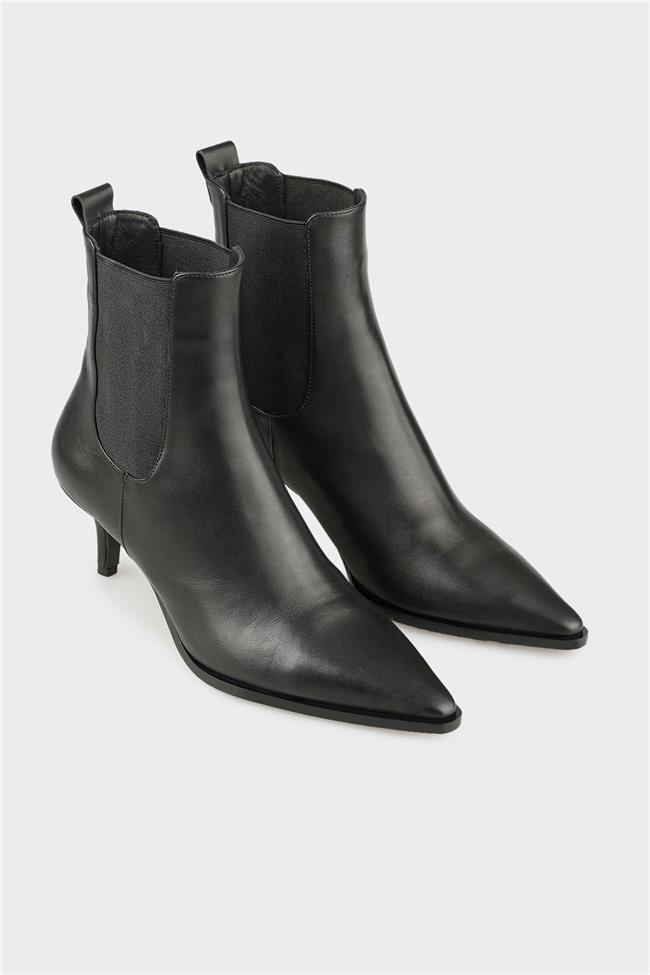 Siyah Deri Kadın Klasik Bot